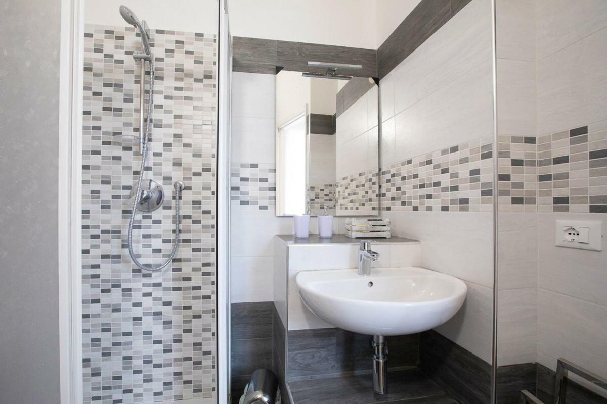 The 5 Terre Hotel Riomaggiore Ngoại thất bức ảnh